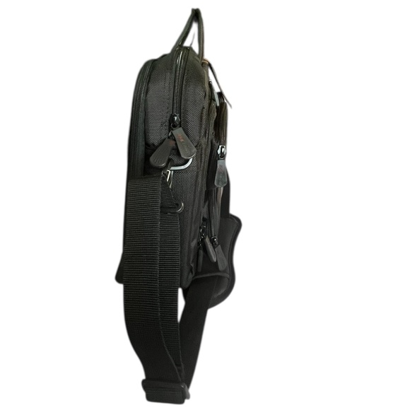 Mobile Edge Black Laptop Briefcase Shoulder Bag Padded 15-17" Computer Case Used - Picture 2 of 9